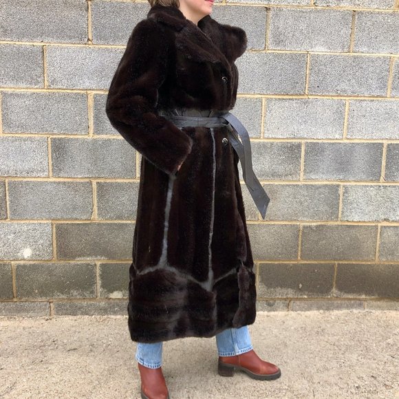 Stunning 1970s Vitnage Faux Fur Princess Trench Coat - Size Women's Small (S) - Picture 3 of 10